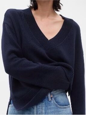 GAP Dark Navy V-Neck Knit Sweater